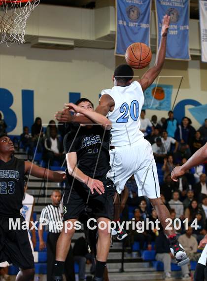 Thumbnail 3 in St. John Bosco vs. Compton (CIF SS Open Division Playoff) photogallery.