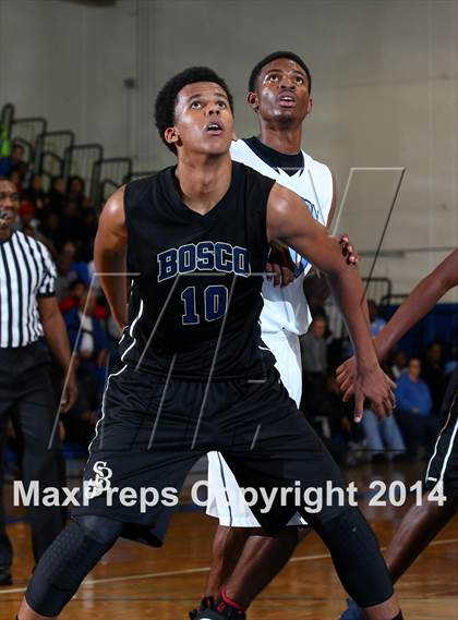 Thumbnail 3 in St. John Bosco vs. Compton (CIF SS Open Division Playoff) photogallery.