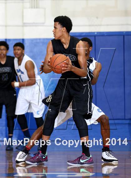 Thumbnail 2 in St. John Bosco vs. Compton (CIF SS Open Division Playoff) photogallery.