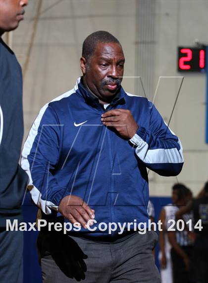 Thumbnail 2 in St. John Bosco vs. Compton (CIF SS Open Division Playoff) photogallery.