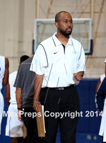 Thumbnail 3 in St. John Bosco vs. Compton (CIF SS Open Division Playoff) photogallery.