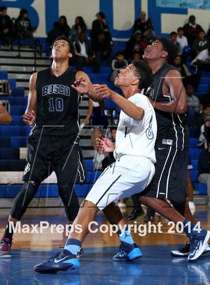 Thumbnail 1 in St. John Bosco vs. Compton (CIF SS Open Division Playoff) photogallery.