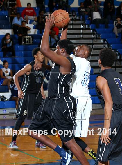 Thumbnail 2 in St. John Bosco vs. Compton (CIF SS Open Division Playoff) photogallery.