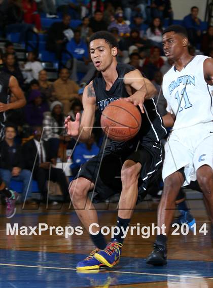 Thumbnail 2 in St. John Bosco vs. Compton (CIF SS Open Division Playoff) photogallery.