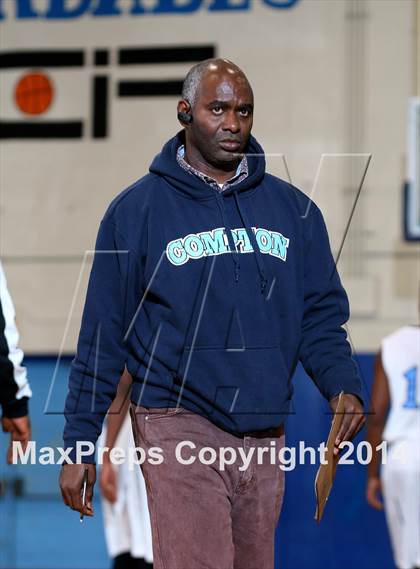 Thumbnail 1 in St. John Bosco vs. Compton (CIF SS Open Division Playoff) photogallery.
