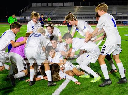 Thumbnail 3 in Snowflake vs. Chino Valley (AIA Fall Soccer Final) photogallery.