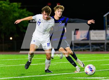 Thumbnail 3 in Snowflake vs. Chino Valley (AIA Fall Soccer Final) photogallery.
