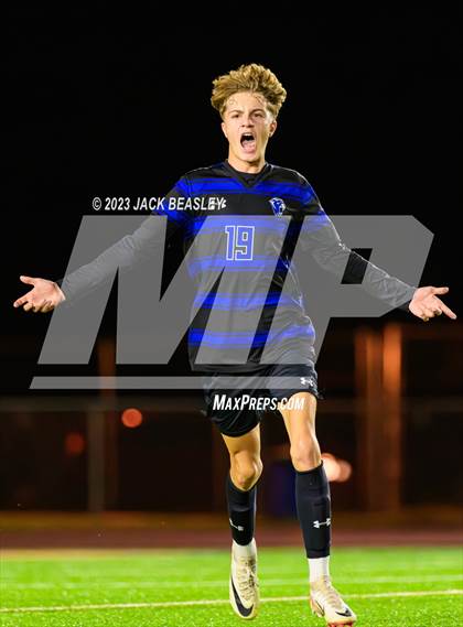 Thumbnail 2 in Snowflake vs. Chino Valley (AIA Fall Soccer Final) photogallery.