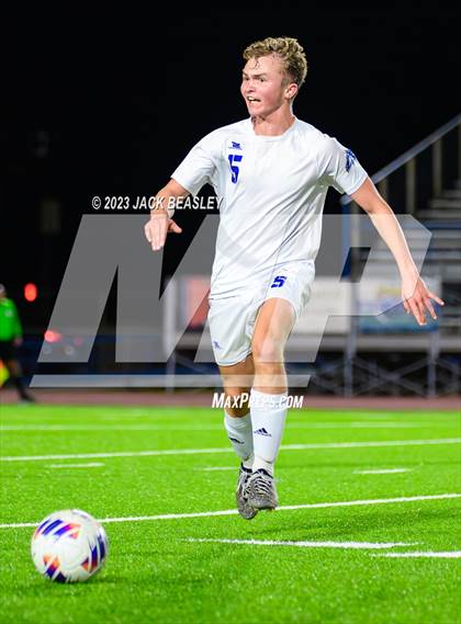 Thumbnail 2 in Snowflake vs. Chino Valley (AIA Fall Soccer Final) photogallery.