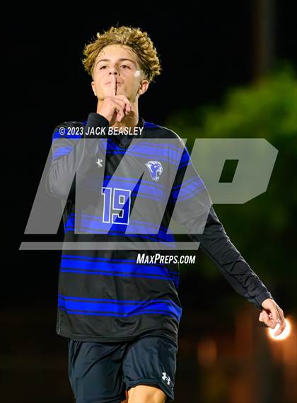Thumbnail 3 in Snowflake vs. Chino Valley (AIA Fall Soccer Final) photogallery.