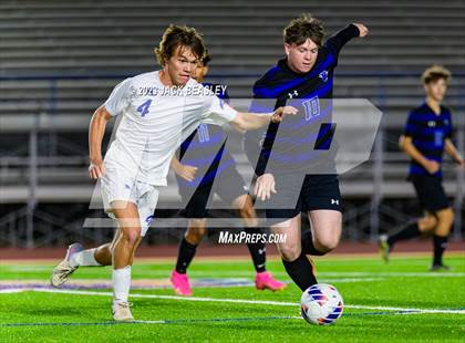 Thumbnail 3 in Snowflake vs. Chino Valley (AIA Fall Soccer Final) photogallery.