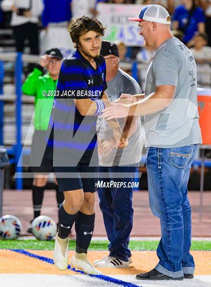 Thumbnail 3 in Snowflake vs. Chino Valley (AIA Fall Soccer Final) photogallery.