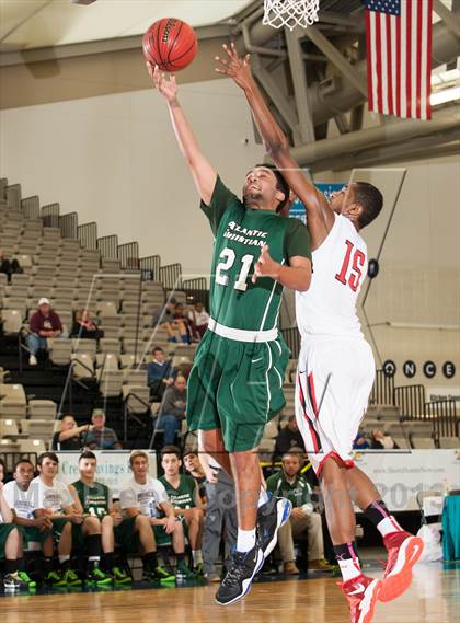 Thumbnail 2 in Atlantic Christian vs. Paulsboro (Wildwood Boardwalk Classic) photogallery.