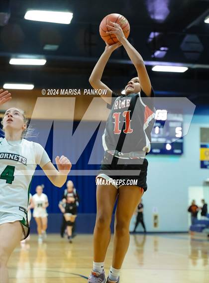 Thumbnail 2 in Rome Free Academy vs Fayetteville-Manlius photogallery.