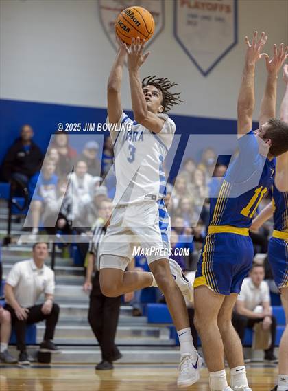 Thumbnail 2 in Paxton-Buckley-Loda vs. Bismarck-Henning/Rossville-Alvin (IHSA 2A Regional Final) photogallery.