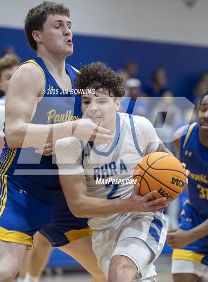 Thumbnail 1 in Paxton-Buckley-Loda vs. Bismarck-Henning/Rossville-Alvin (IHSA 2A Regional Final) photogallery.