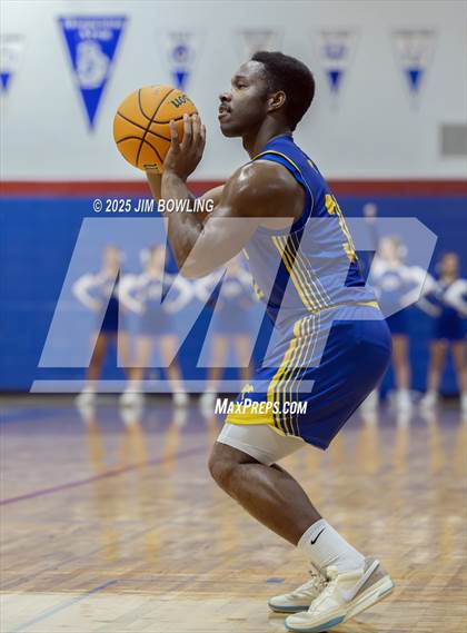 Thumbnail 2 in Paxton-Buckley-Loda vs. Bismarck-Henning/Rossville-Alvin (IHSA 2A Regional Final) photogallery.