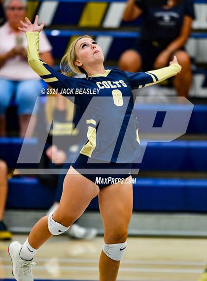 Thumbnail 2 in Desert Mountain @ Casteel photogallery.
