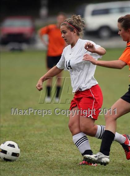 Thumbnail 1 in Clinton vs Sullivan South (Sevier County Invitational) photogallery.