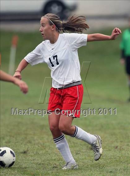Thumbnail 2 in Clinton vs Sullivan South (Sevier County Invitational) photogallery.