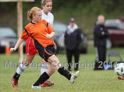 Thumbnail 3 in Clinton vs Sullivan South (Sevier County Invitational) photogallery.