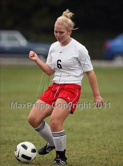 Thumbnail 1 in Clinton vs Sullivan South (Sevier County Invitational) photogallery.