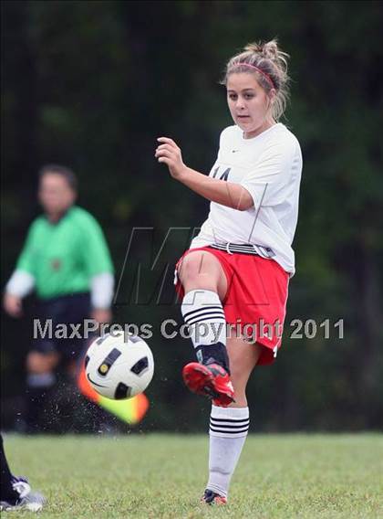 Thumbnail 1 in Clinton vs Sullivan South (Sevier County Invitational) photogallery.