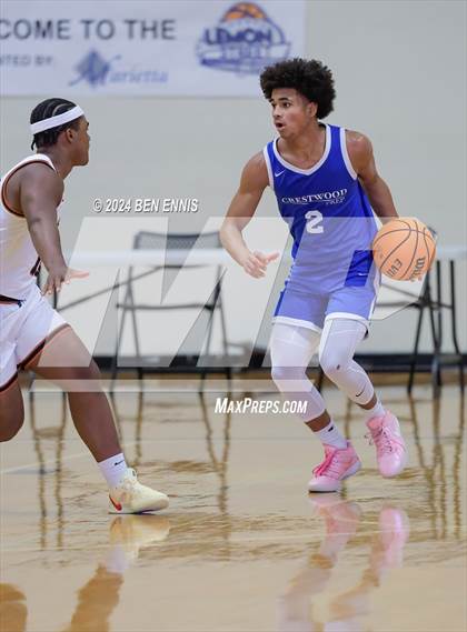 Thumbnail 1 in Kell vs. Crestwood Prep Canada (Lemon Street Classic) photogallery.