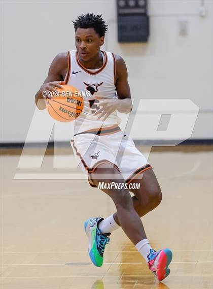Thumbnail 1 in Kell vs. Crestwood Prep Canada (Lemon Street Classic) photogallery.