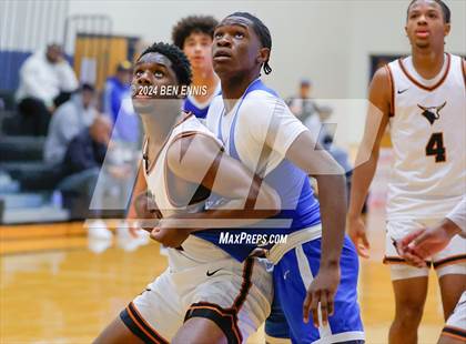 Thumbnail 1 in Kell vs. Crestwood Prep Canada (Lemon Street Classic) photogallery.