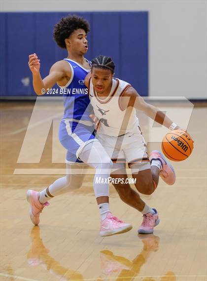 Thumbnail 1 in Kell vs. Crestwood Prep Canada (Lemon Street Classic) photogallery.