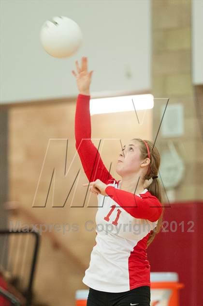 Thumbnail 3 in Del Norte vs Cathedral Catholic (CIF SDS D3 Final) photogallery.