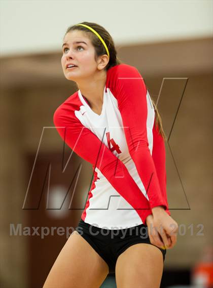 Thumbnail 2 in Del Norte vs Cathedral Catholic (CIF SDS D3 Final) photogallery.