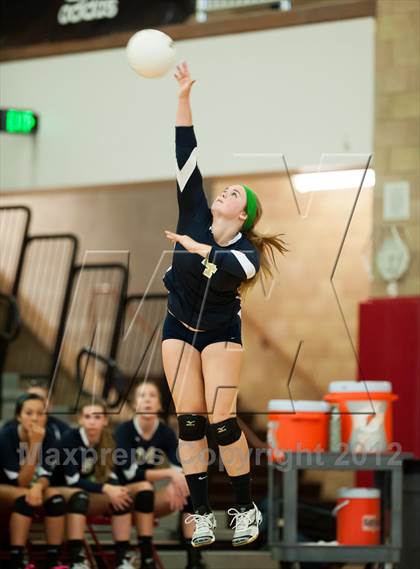 Thumbnail 3 in Del Norte vs Cathedral Catholic (CIF SDS D3 Final) photogallery.