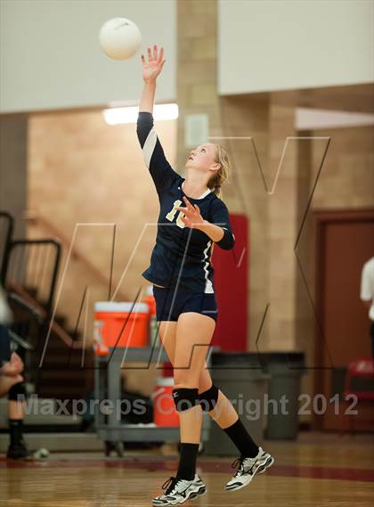 Thumbnail 3 in Del Norte vs Cathedral Catholic (CIF SDS D3 Final) photogallery.