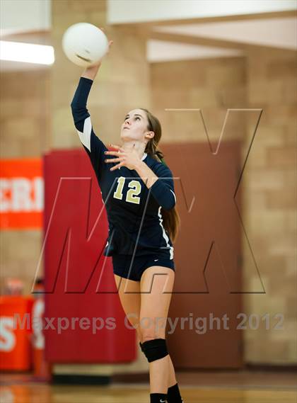 Thumbnail 2 in Del Norte vs Cathedral Catholic (CIF SDS D3 Final) photogallery.