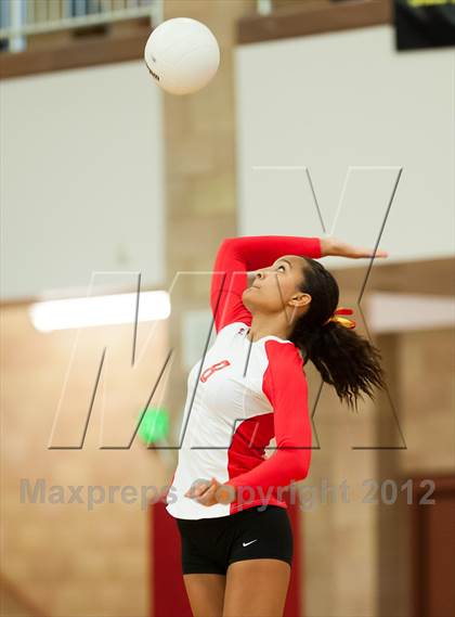 Thumbnail 2 in Del Norte vs Cathedral Catholic (CIF SDS D3 Final) photogallery.