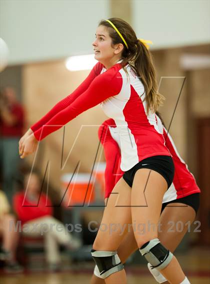 Thumbnail 2 in Del Norte vs Cathedral Catholic (CIF SDS D3 Final) photogallery.