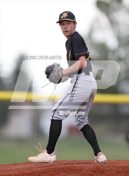 Thumbnail 1 in JV: Arapahoe @ Grandview photogallery.