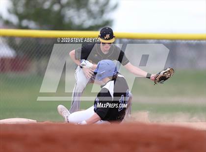 Thumbnail 3 in JV: Arapahoe @ Grandview photogallery.