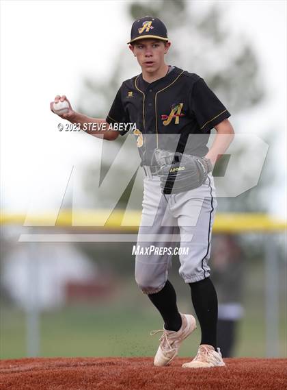 Thumbnail 2 in JV: Arapahoe @ Grandview photogallery.