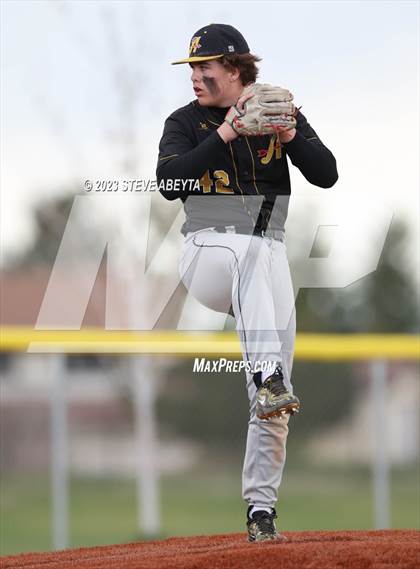 Thumbnail 1 in JV: Arapahoe @ Grandview photogallery.