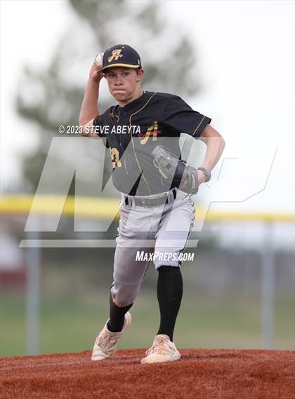 Thumbnail 3 in JV: Arapahoe @ Grandview photogallery.