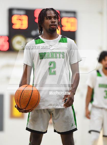 Thumbnail 1 in Lincoln vs. Otay Ranch (Buccaneers Thanksgiving Classic) photogallery.