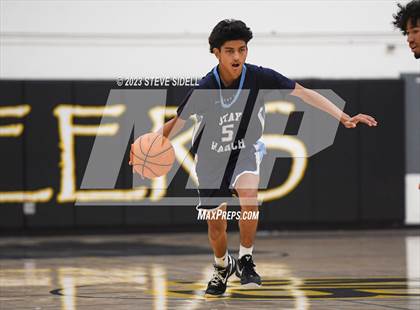 Thumbnail 2 in Lincoln vs. Otay Ranch (Buccaneers Thanksgiving Classic) photogallery.
