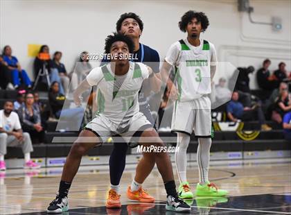 Thumbnail 2 in Lincoln vs. Otay Ranch (Buccaneers Thanksgiving Classic) photogallery.