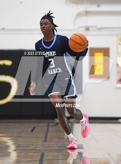 Thumbnail 3 in Lincoln vs. Otay Ranch (Buccaneers Thanksgiving Classic) photogallery.