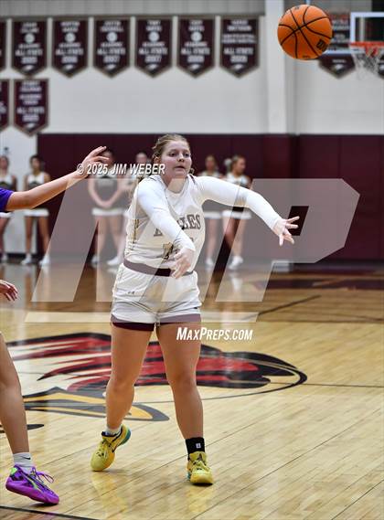 Thumbnail 2 in Central @ Warner photogallery.