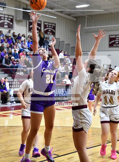 Thumbnail 1 in Central @ Warner photogallery.