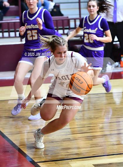 Thumbnail 2 in Central @ Warner photogallery.